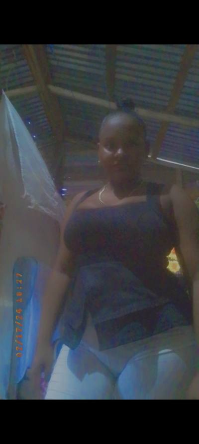 Marileidi 21 years San Todomigon  Dominican Republic