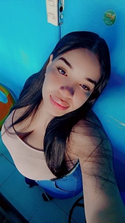 Kaina 29 ans República Dominicana Brésil