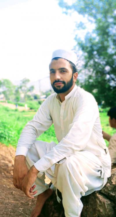 Ali 24 años Abbottabad  Pakistán
