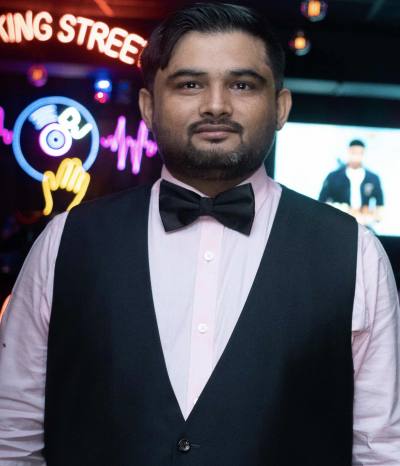 Dharmesh 36 años New Delhi India