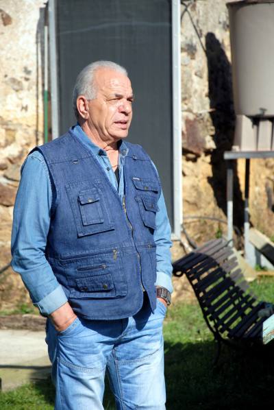 Jacques 77 años Argentat Francia