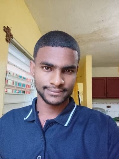Mateo 31 years Santo Domingo Dominican Republic