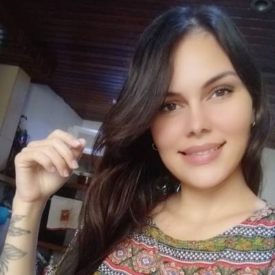 Zara 29 años Caracas  Venezuela