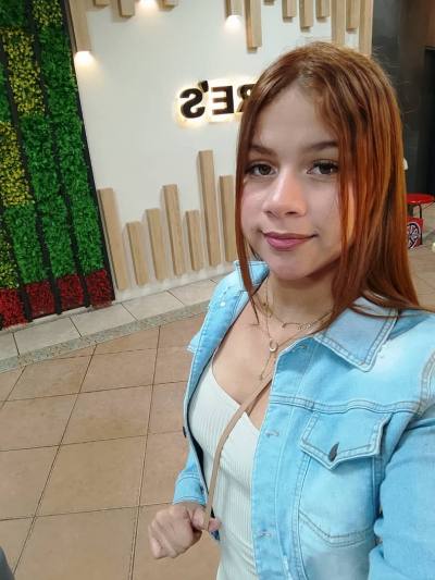 Neyliana 23 años Ciudad Bolivar  Venezuela