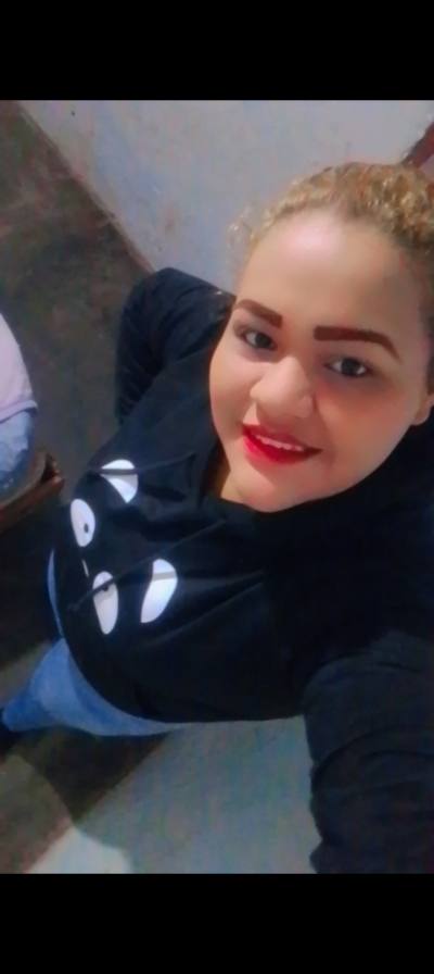 Carolina 30 años Aragua Venezuela