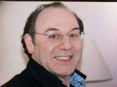 Jacques 61 años Paris Francia