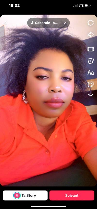 Rosine 34 ans Chrétien  Cameroun