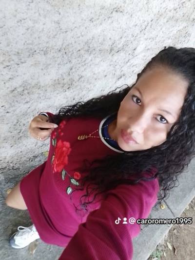 Johalis 29 años La Guaira Venezuela