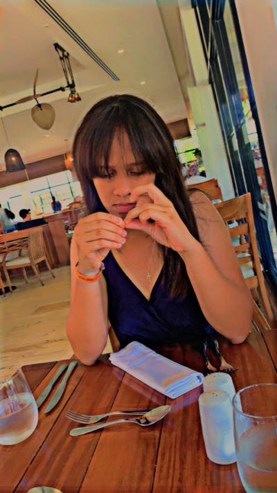 Lisa 22 years Santo Domingo  Dominican Republic