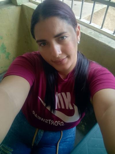 Estefani 27 ans Maracay  Venezuela