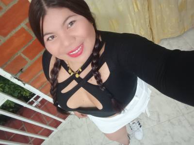 Yami 29 años Cali Colombia