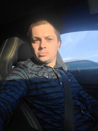Stephane 37 years Montreal Canada