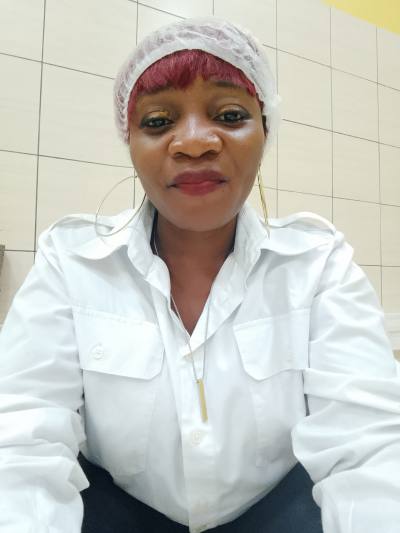 Sandrine 39 years Douala  Cameroon