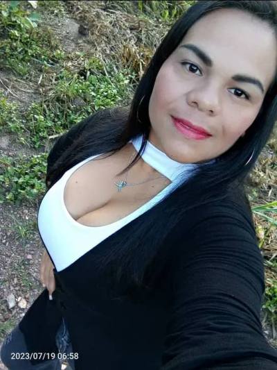 Yesenia 34 años Caracas  Colombie