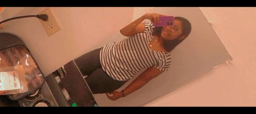 Isabel 24 años Santo Domingo  República Dominicana