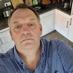 Alex 56 años Braunschweig Alemania