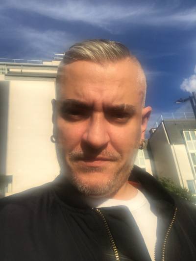 Yohann 41 años Levallois-perret Francia