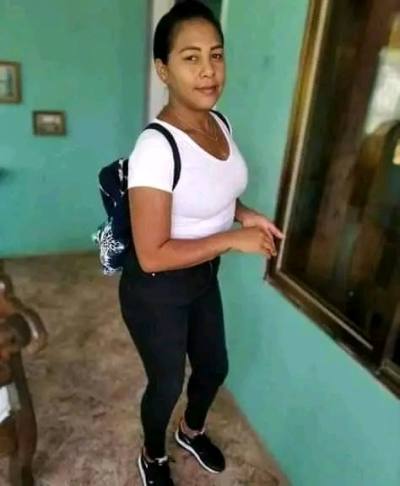 Gabriela 35 años Anzoátegui  Venezuela