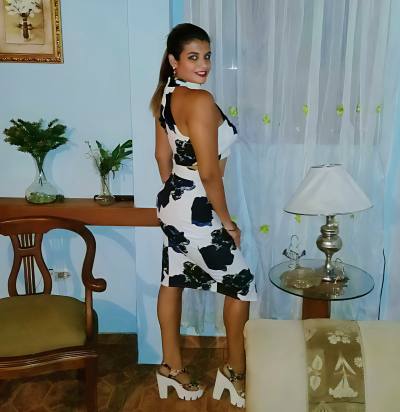 Ana 27 años Valencia Venezuela