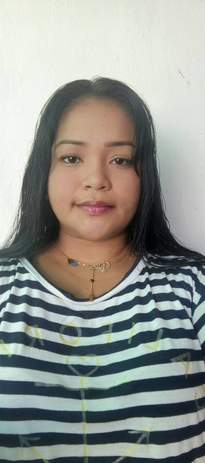 Michelle 31 años Valencia  Venezuela