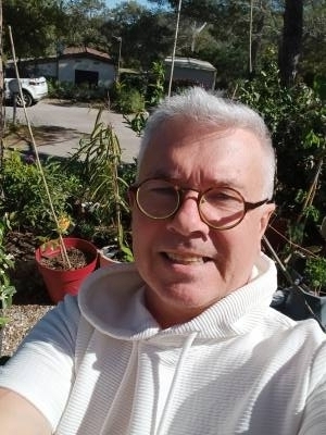 Bertrand 63 años Frejus France