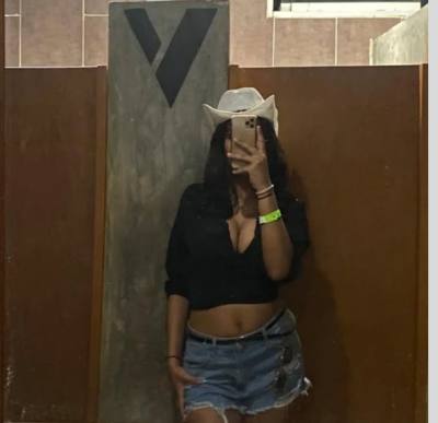 Sophia 24 ans Valencia  Venezuela