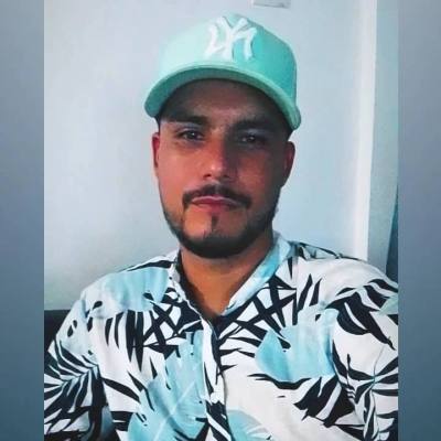Lautaro 23 años Valencia  Venezuela
