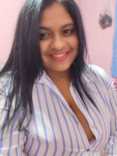 Angi 35 años Caracas Venezuela