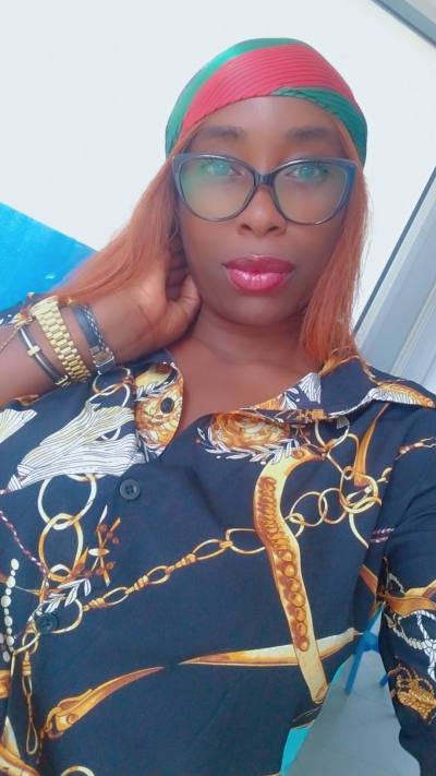 Anelka 31 años Elbasan Albania