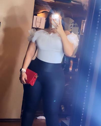 Valeria 25 ans Fortaleza  Brésil