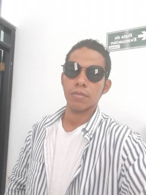 Alexis 35 años Montelibano Córdoba  Colombie