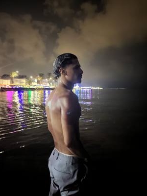 Miidou 22 Jahre  Belgien