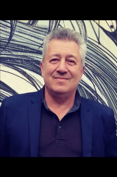 Thierry 55 años Chamarande  Francia