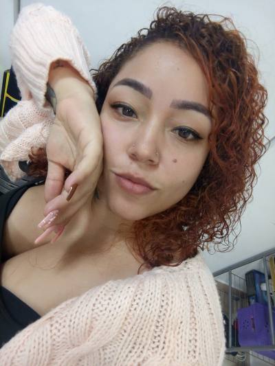 Victoria 33 ans Medellín  Colombie