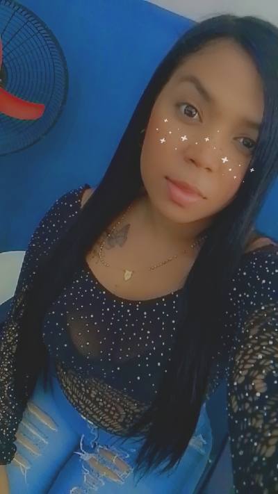 Mary 27 años Caracas Venezuela