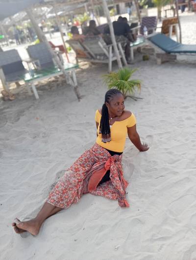 Estelle 34 Jahre Assinie  Elfenbeinküste