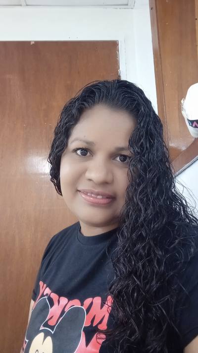 Loly 34 años Guanare  Venezuela