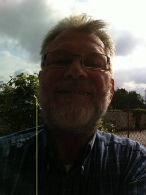 Philippe 76 años Saleignes Francia