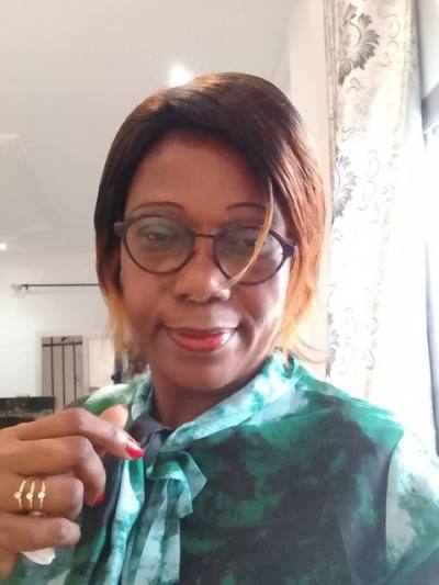 Marosita 58 años Yaoundé  Camerún