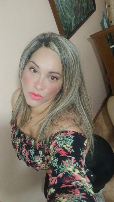 Daya 37 años Caracas  Venezuela