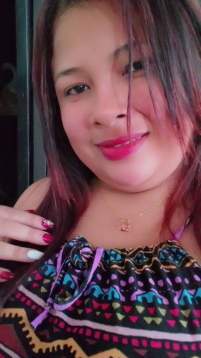 Nicolle 26 años Maracay Venezuela