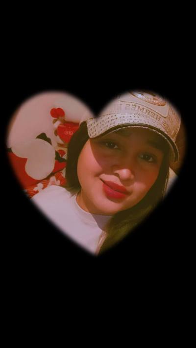 Vicky 25 años Maracay  Venezuela