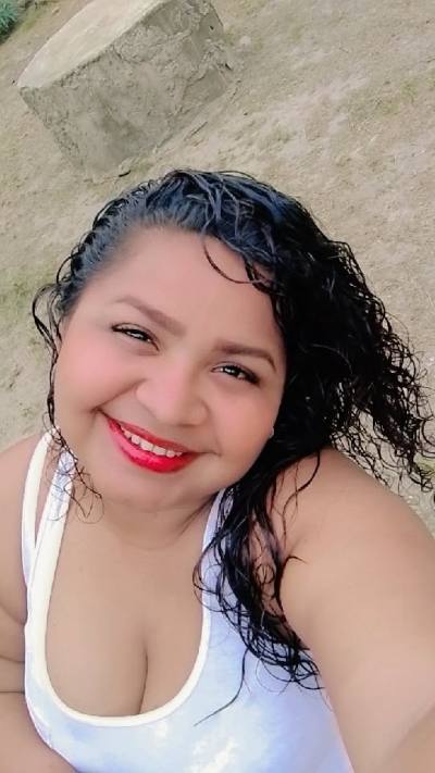 Daniela 31 años Valencia  Venezuela