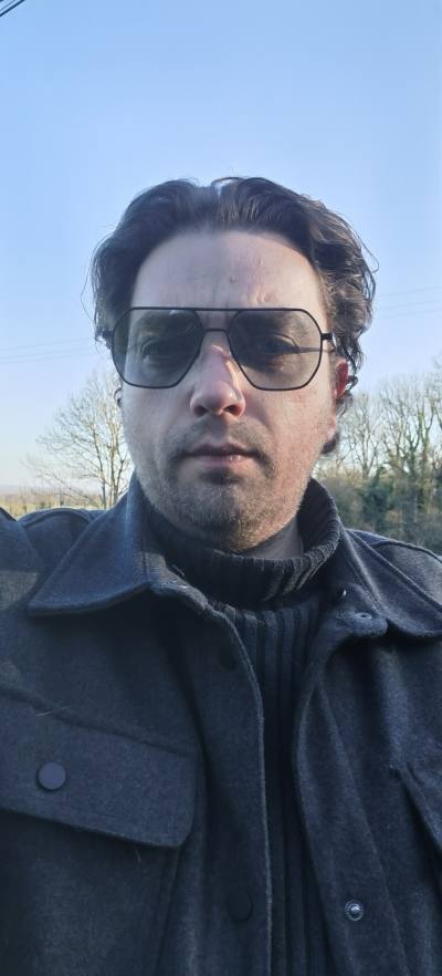 Sebastien 39 ans Combourg France