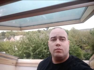 Julien 34 years Cergy France