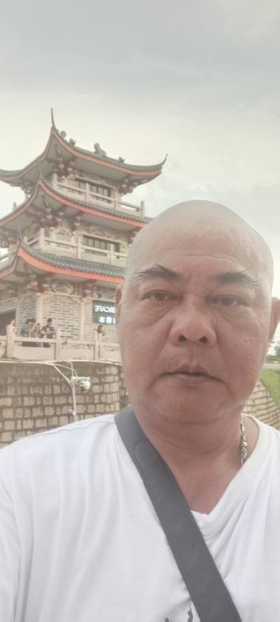 Edmund 54 años Kuching  Malasia