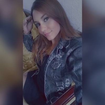 Carolina 33 años Caracas  Venezuela